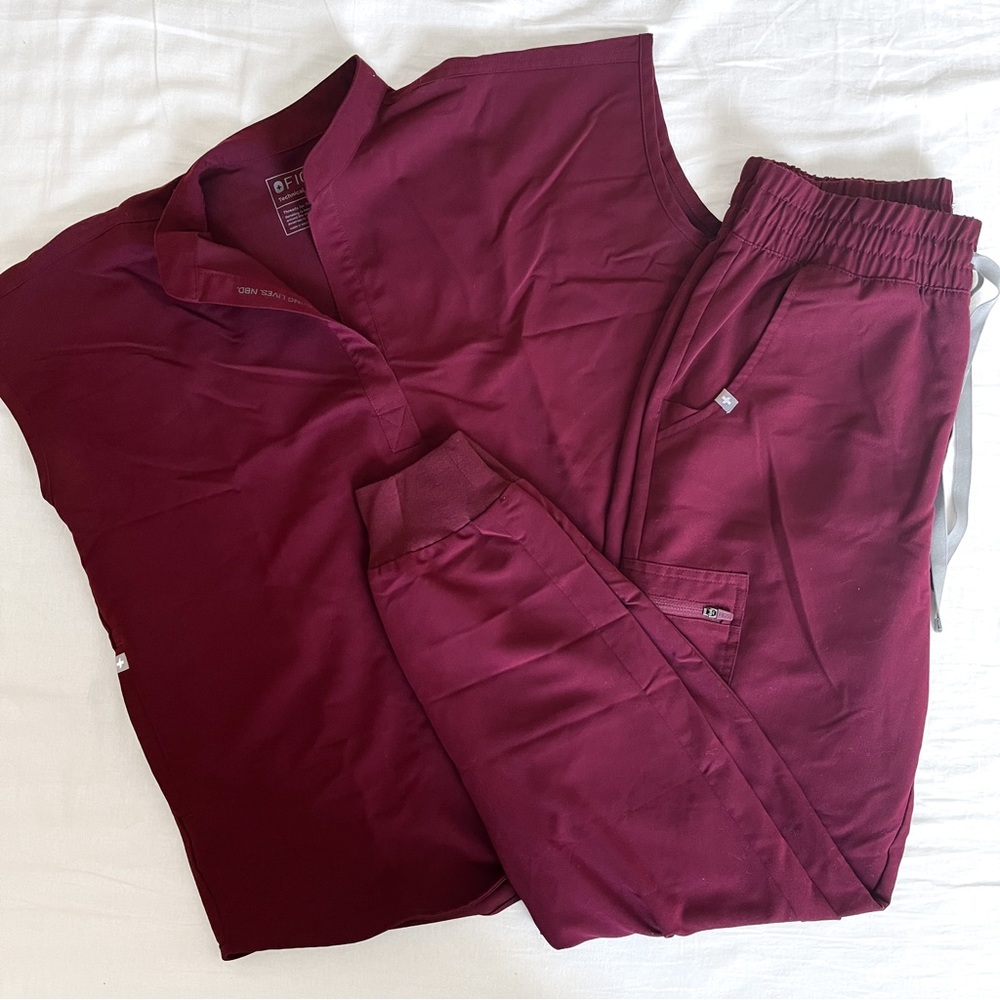 Burgundy Figs Set